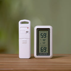 AcuRite Digital Thermometer showing temperature trend arrows