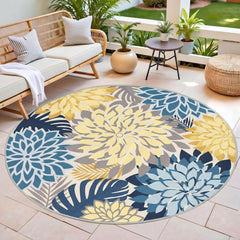 Arenarug Outdoor Rug in a garden setting