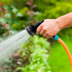 Besiter garden hose nozzle attached to a standard garden hose