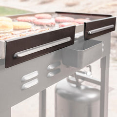 BLACKSTONE Griddle Wind Guards installed on griddle