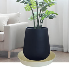 Bleuhome plant saucer with flower pot in use