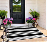 BUAGETUP Black and White Outdoor Rug 3' x 5' front view