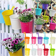 Close-up of KINGLAKE 4-inch flower pot with detachable hook