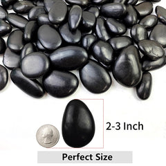 Close-up of YISZM Black Pebbles highlighting size and texture