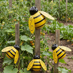 Close-up of Yungeln Metal Bee Sculpture, showing details