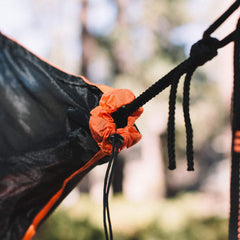 Compact carry bag for the hammock bug net