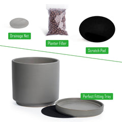 D'vine Dev ceramic pot with drainage holes