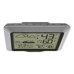 Display showing barometric pressure graph on La Crosse Technology Weather Station