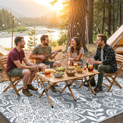Findosom outdoor rug folded with carrying bag
