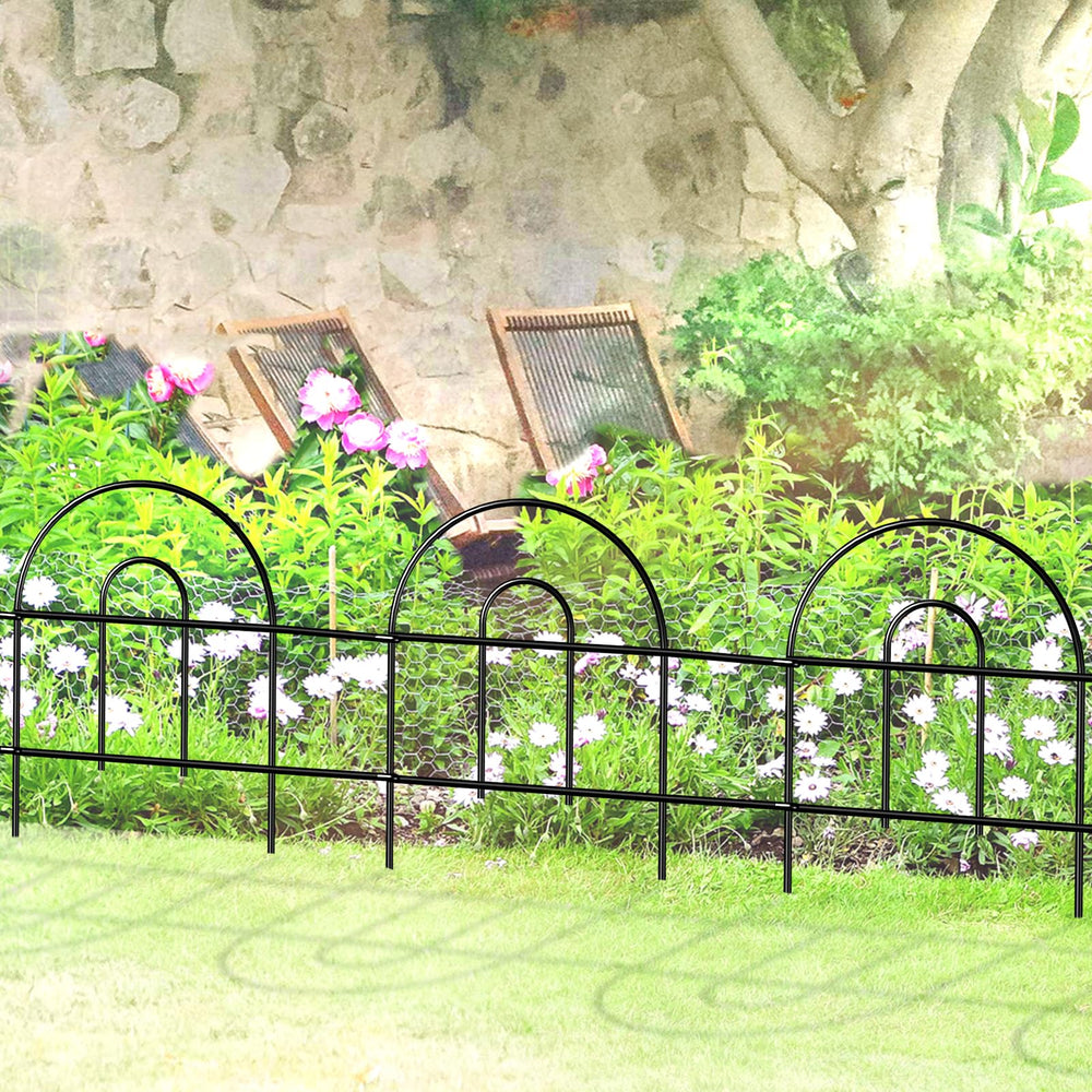 FOREHOGAR Decorative Black Garden Fencing front view with arched design