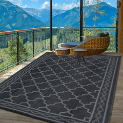 Garvee 8' x 10' outdoor patio rug in black and grey