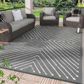Garvee 9x12 reversible outdoor rug in grey and white