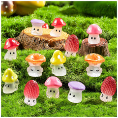 GDZRDFLH 24pcs Mini Mushroom Figurines multicoloured set