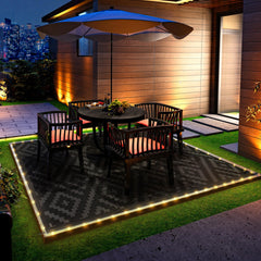 GENIMO Outdoor Rug showing waterproof feature
