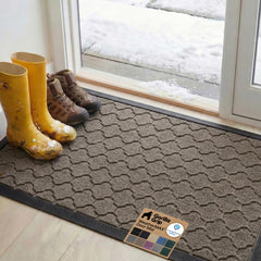 GORILLA GRIP WeatherMAX Door Mat 47" x 35" Latte Quatrefoil front view