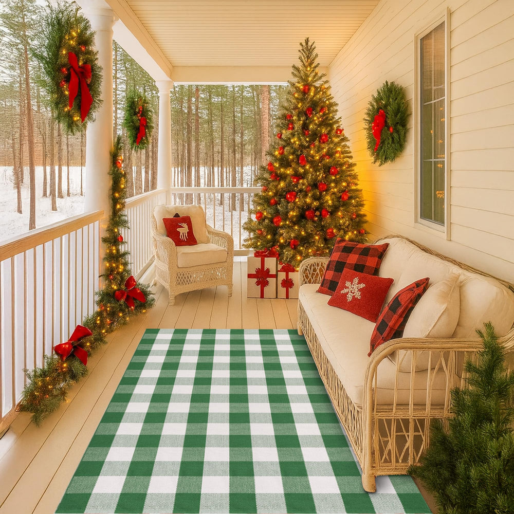 Homydecor Christmas Green & White Plaid Rug 4' x 6' front view