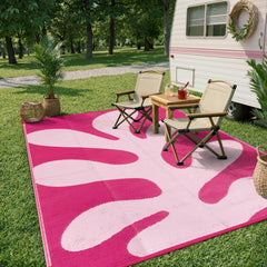Lahome Outdoor Rug rolled up with carrying bag