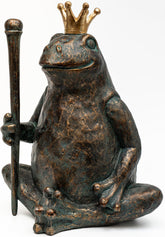 Lune cle Frog Garden Statue front view with antique bronze finish