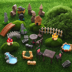 Miniature fairy house from GGSTDDUP set with vibrant colours