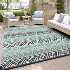 MontVoo Outdoor Rug 5x8 in blue and grey, front view