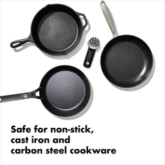Non-slip handle of OXO Cast Iron Scrub Brush