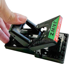 Packaging of JT Eaton Mouse Trap 12-Pack
