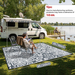 Reversible mandala design on Findosom outdoor rug, side view