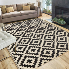 SAND MINE Reversible Mat 4' x 6' Black & Beige front view