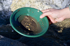 SE 8" Green Plastic Gold Pan showing deep and micro riffles