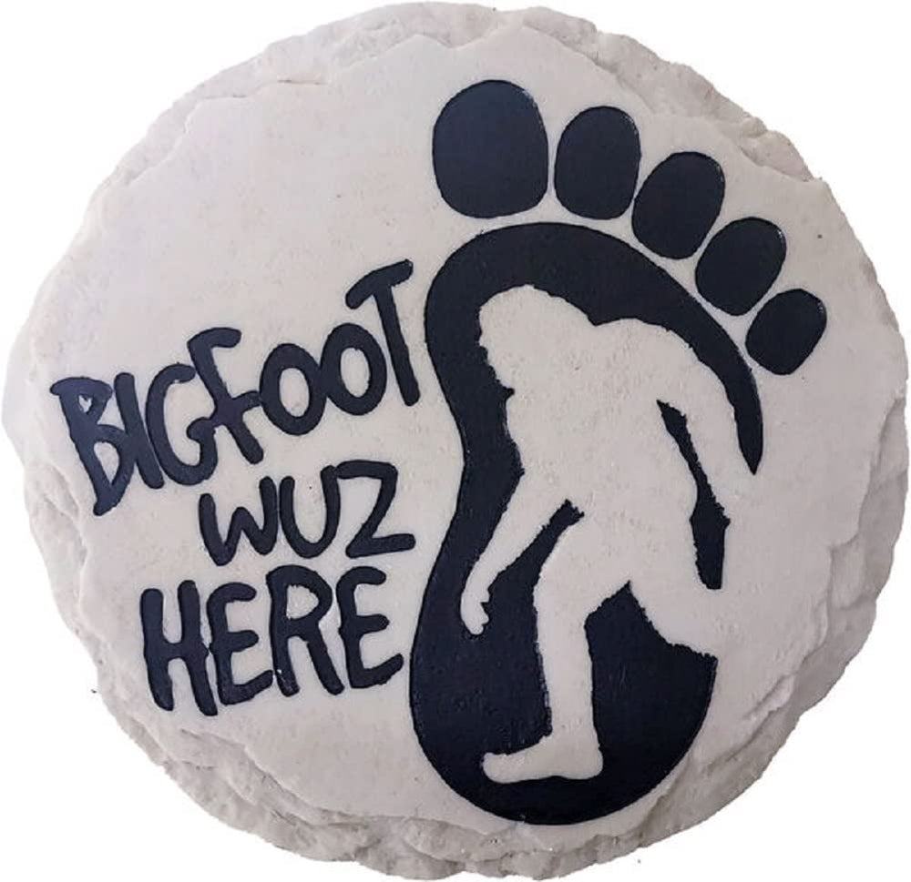 Spoontiques Big Foot Stepping Stone front view, 9.63" diameter