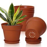T4U 7.5-inch terracotta plant pot front view