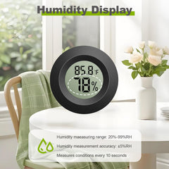TeqyAqs Mini Hygrometer Thermometer displaying temperature