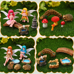 Three hedgehogs from the GGSTDDUP fairy garden accessories set