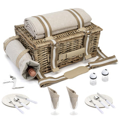 Wine pouch included with SatisInside picnic basket for outdoor use