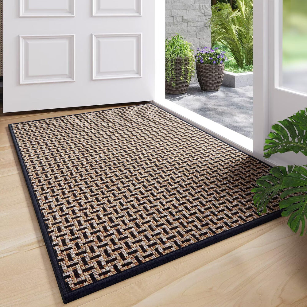 YDKGL Front Door Mat 24"x35" black model front view