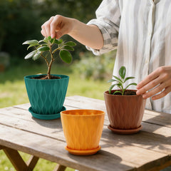 YNNICO 4 inch plant pot showing drainage hole design