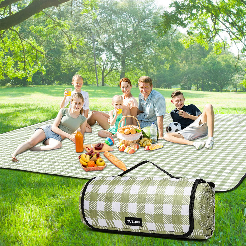 ZUBOND 80''x80'' picnic blanket green and white plaid front view