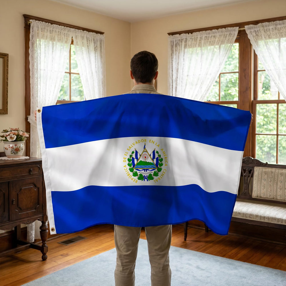 AhfuLife El Salvador flag close up of brass grommet