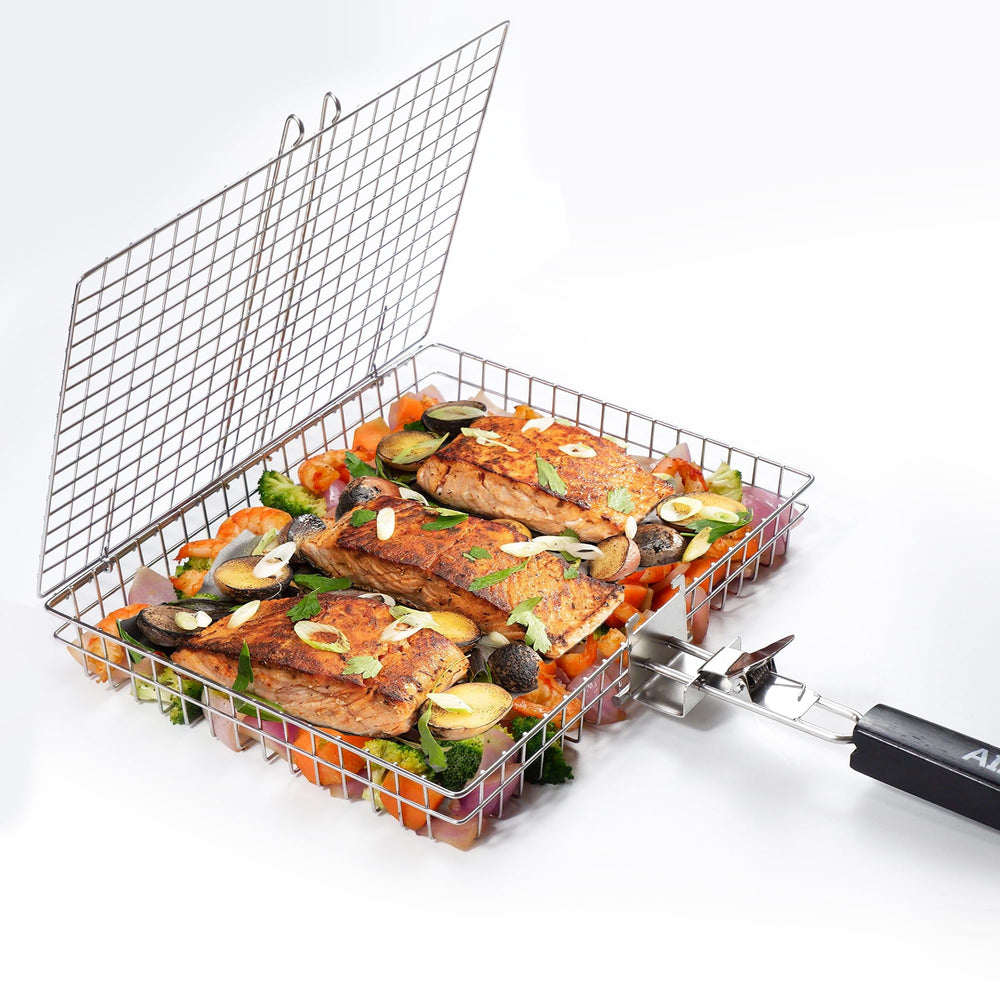 AIZOAM Grill Basket stored with handle inside