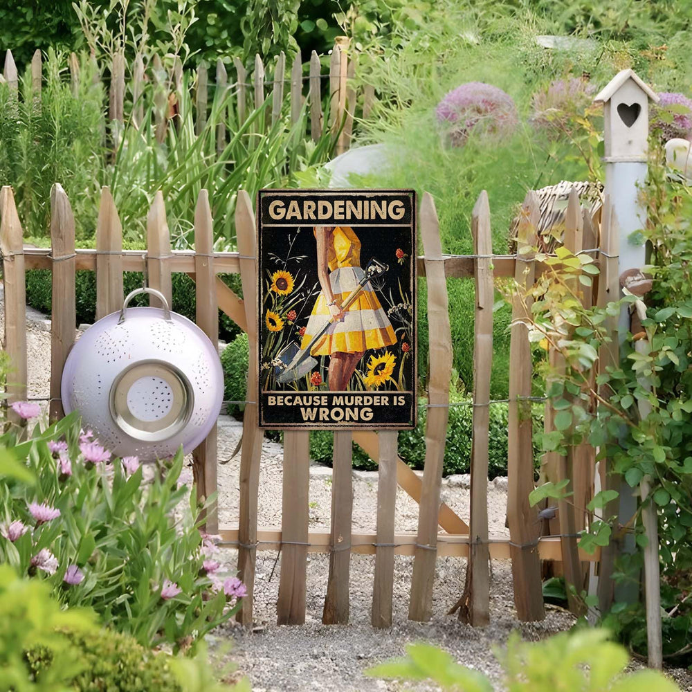 Aluminum Gardening Sign showing glossy finish and colors