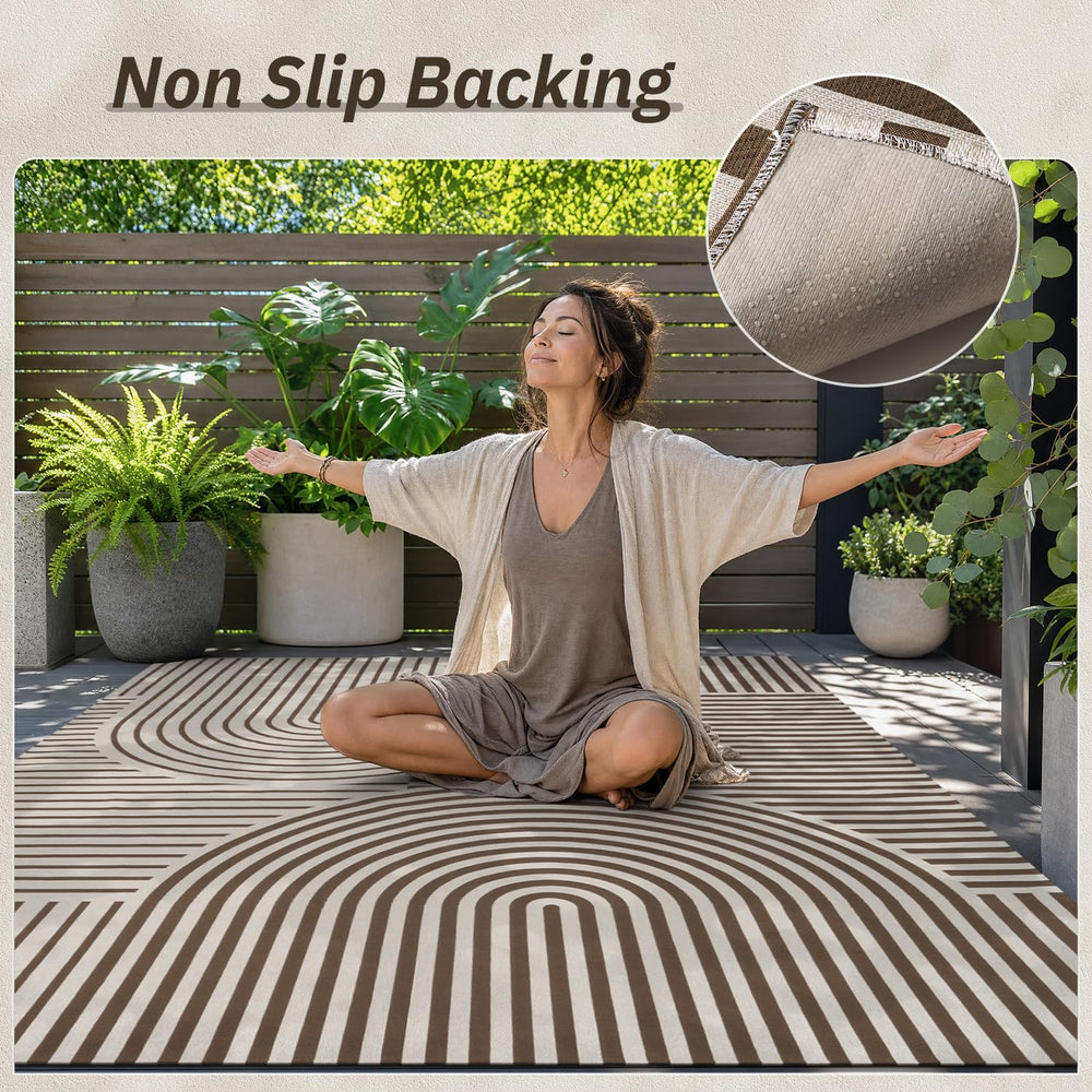 AMOAMI Outdoor Rug 5x8 ft easy care maintenance demonstration