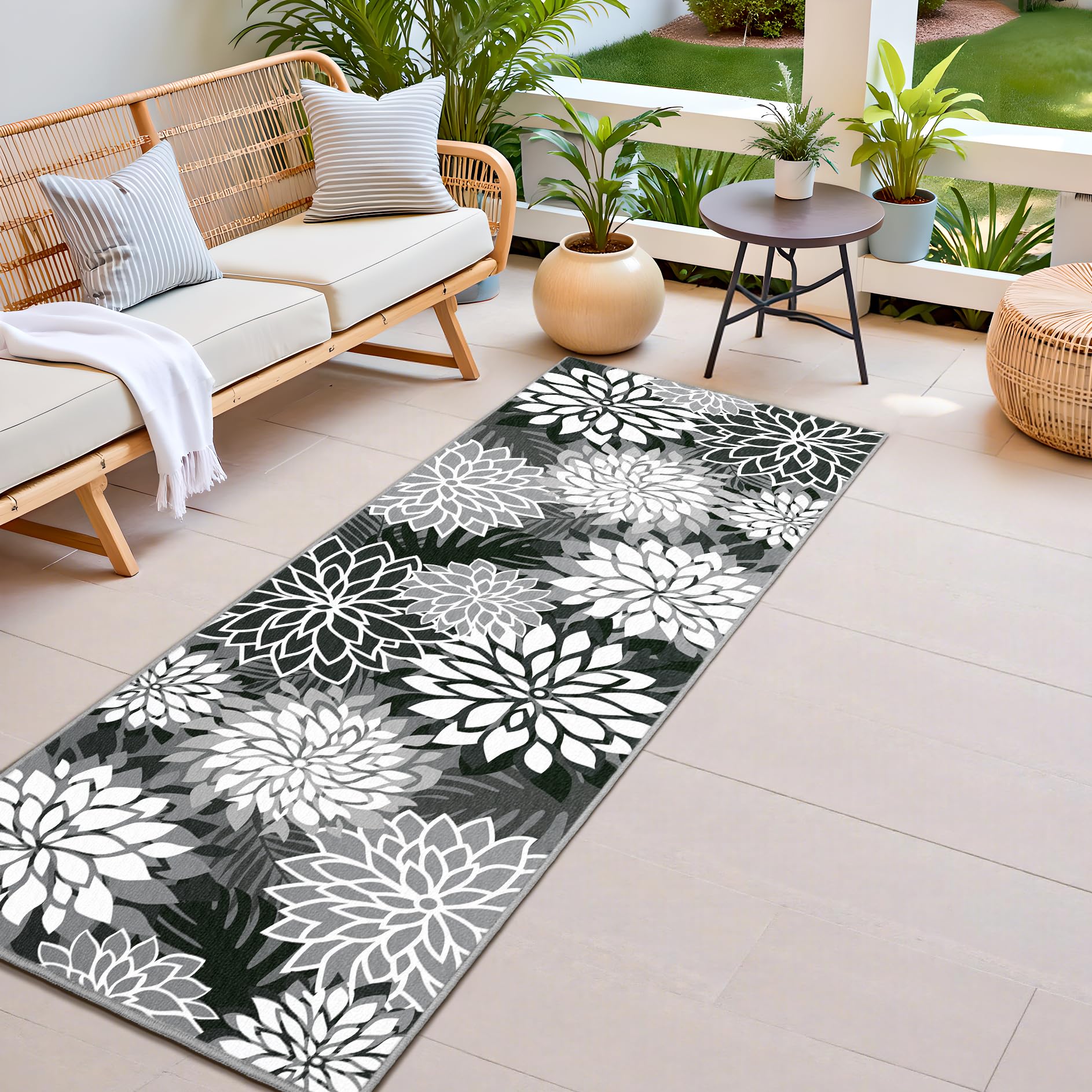 Arenarug Outdoor Rug 2x6 Black Floral Pattern, front view