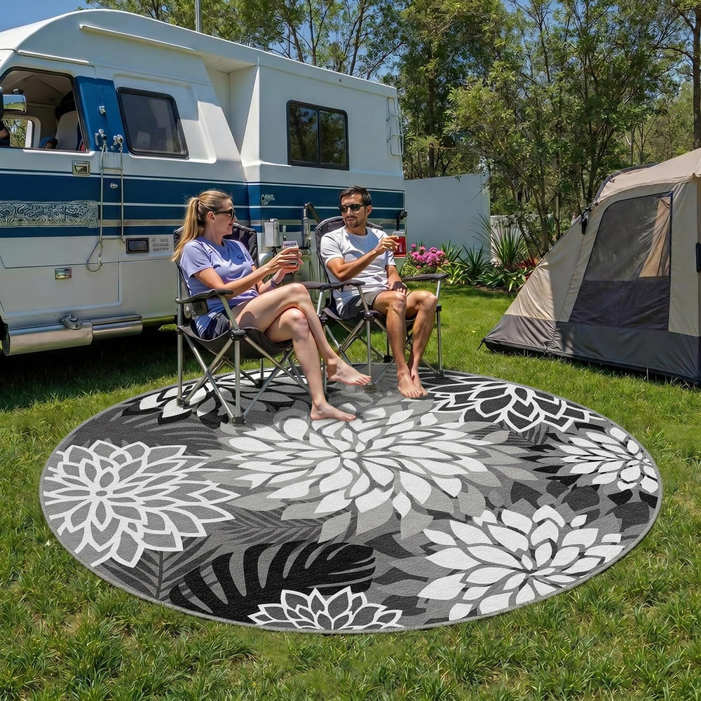 Arenarug Outdoor Rug 6' Round rolled up for storage