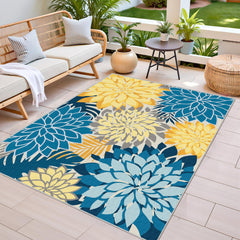 Arenarug Outdoor Rug in a garden setting