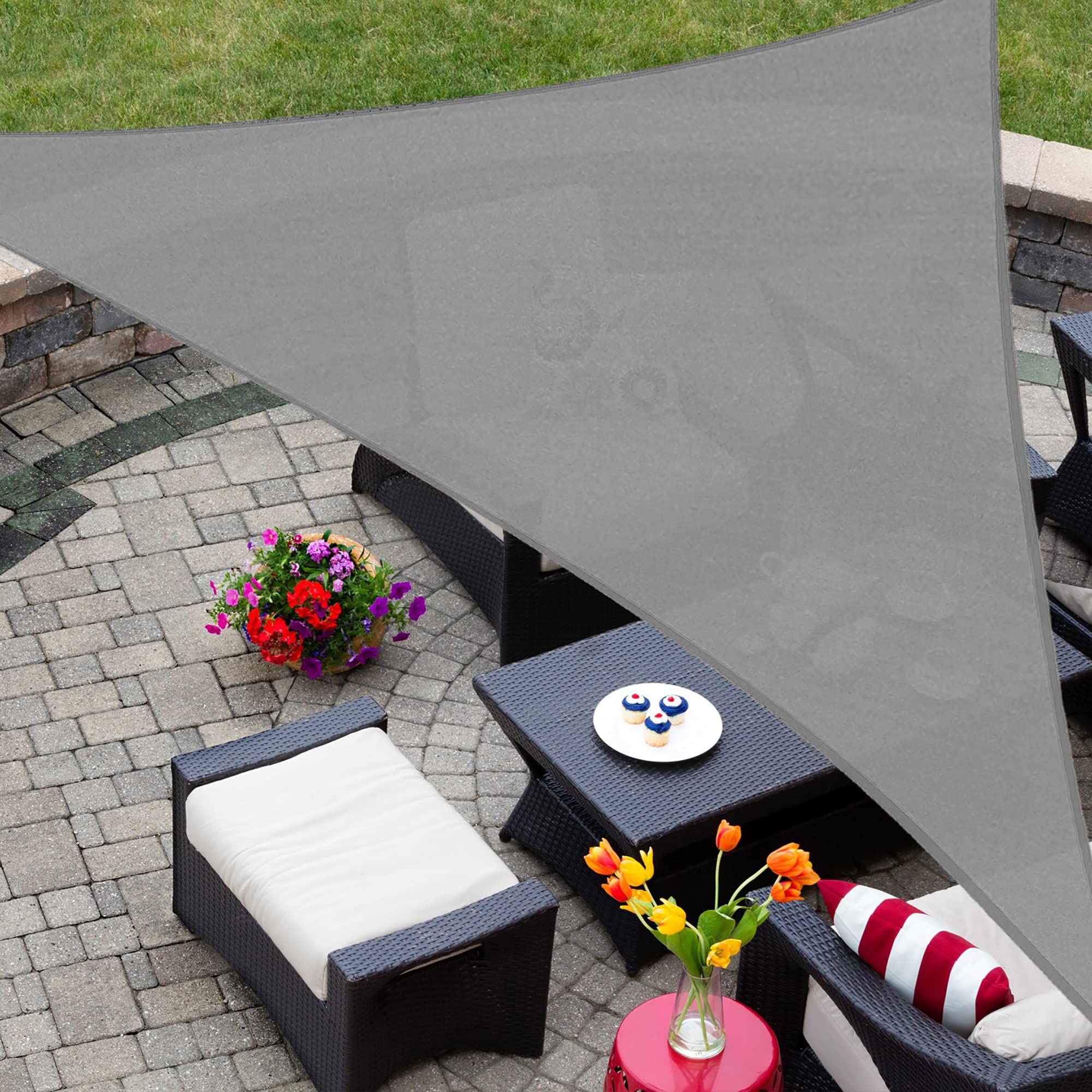 AsterOutdoor Sun Shade Sail Triangle 10' x 10' x 10' gray front view