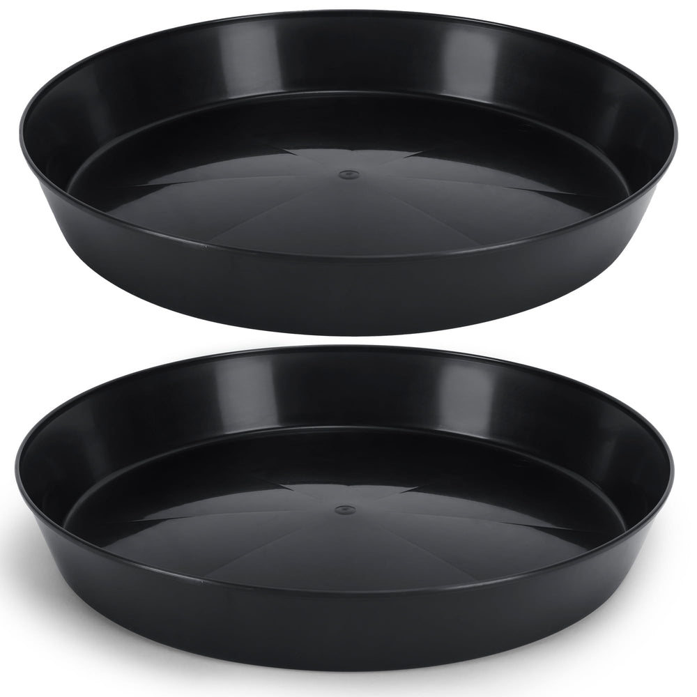 Austin Planter 16-inch black saucer front view