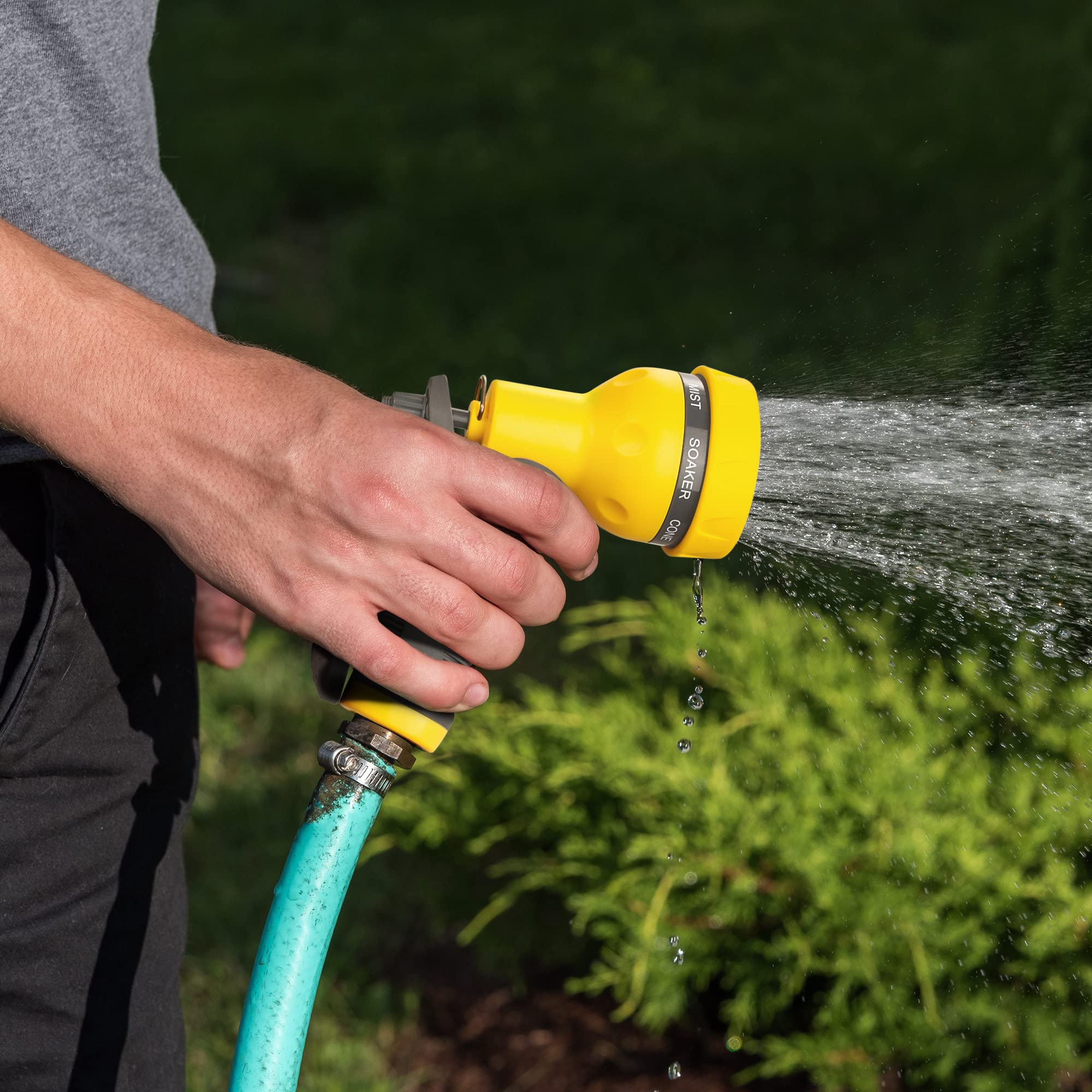 AUTOMAN Garden Hose Nozzle in use watering plants