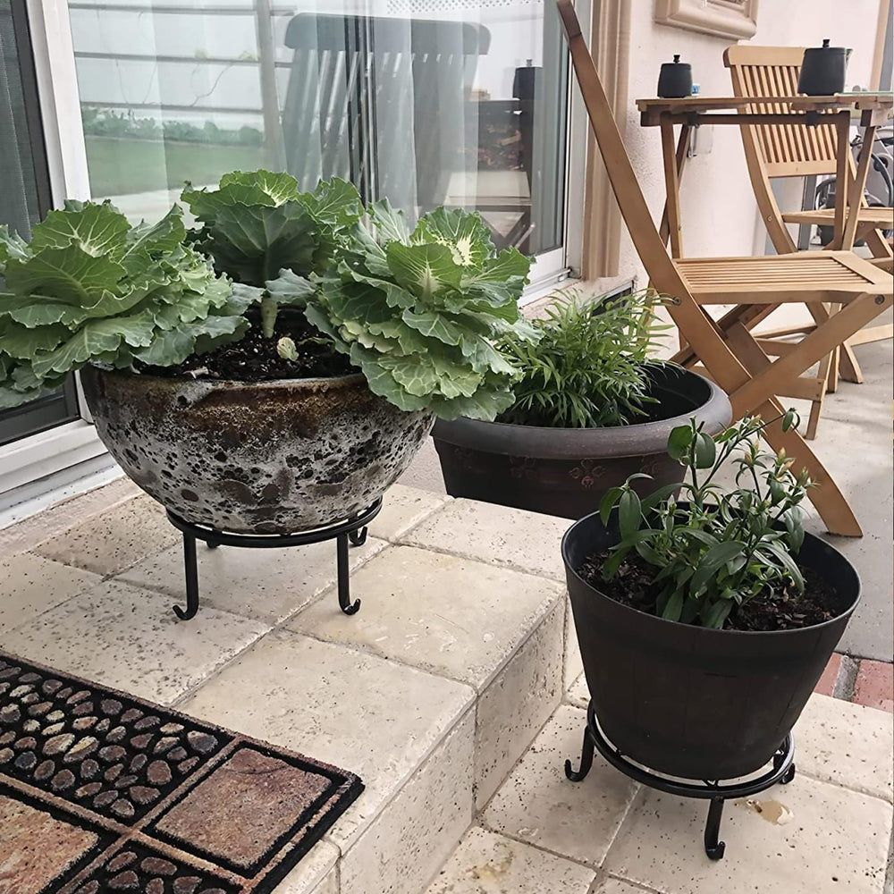 Autopromake metal plant stands in a decorative arrangement