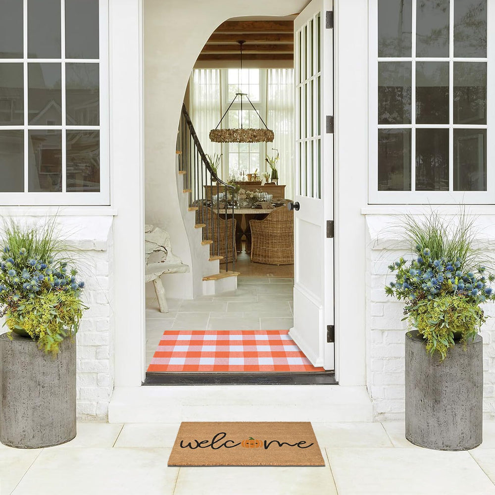 Autumn-themed entryway featuring Fallovea doormat combo