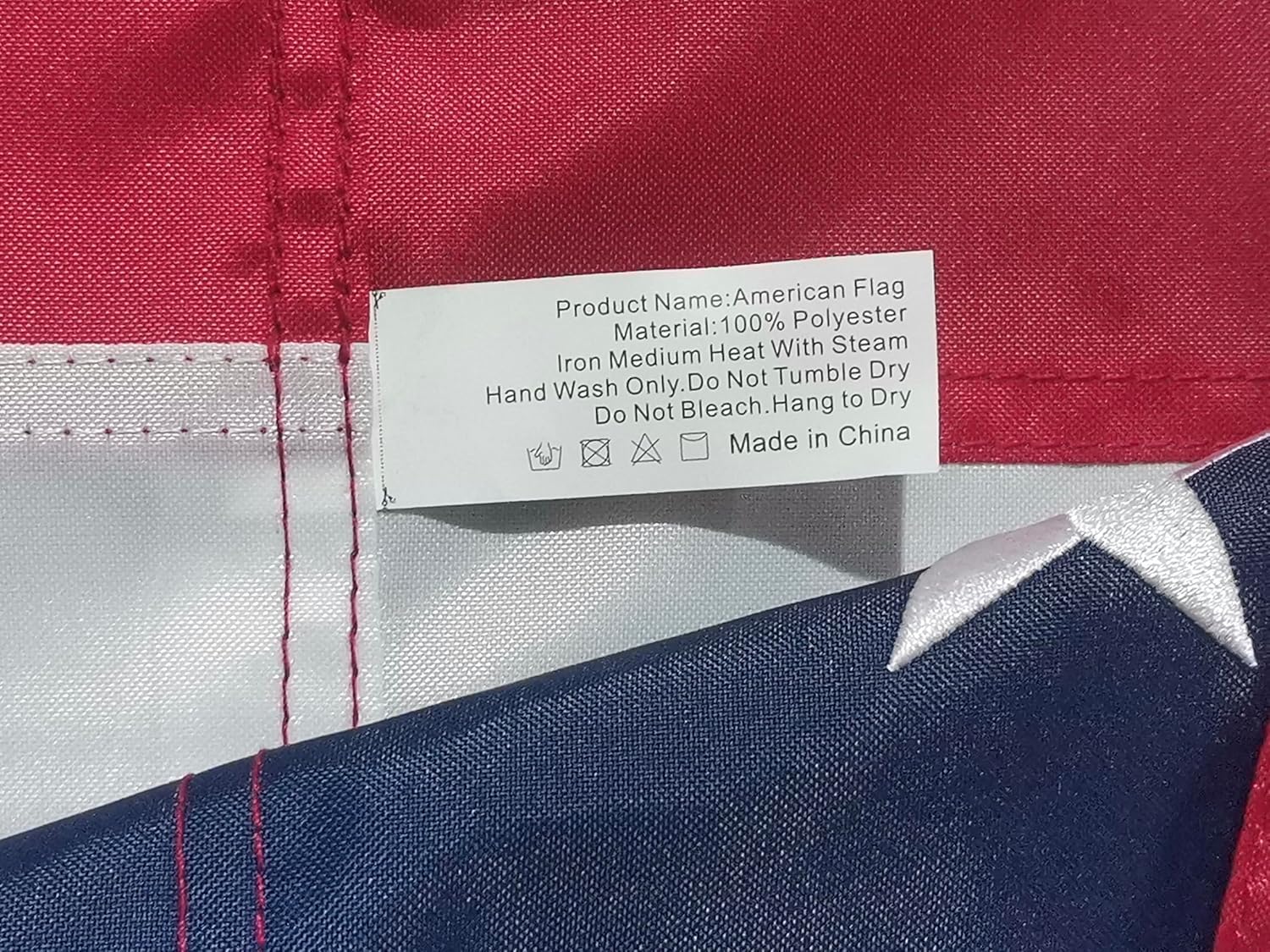 AUYRE American Flag pack size showing one flag